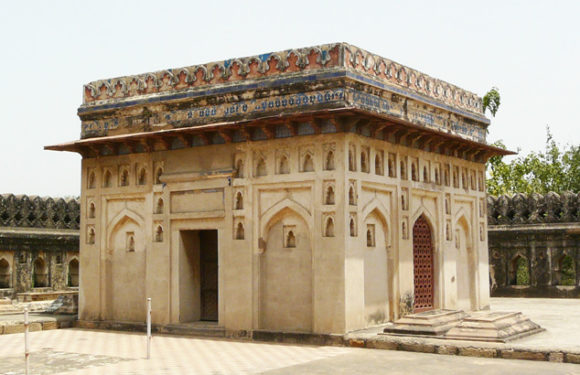 Jamali and Kamali Mosque/Tomb, Delhi