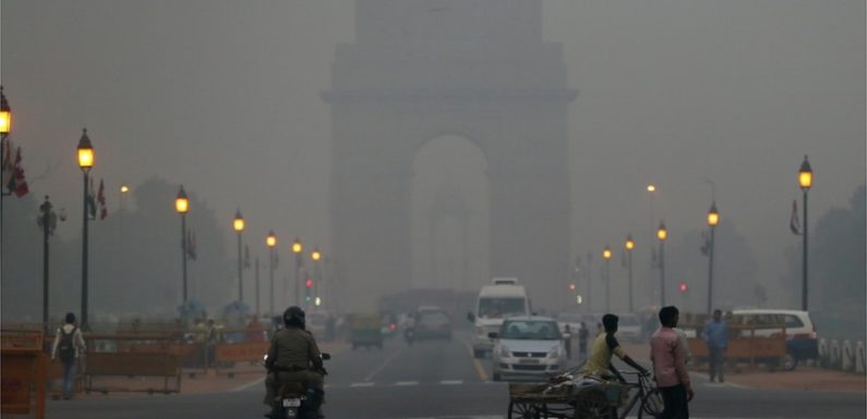 As the Delhi chokes with pollution, here are the 5 ways to keep yourself safe