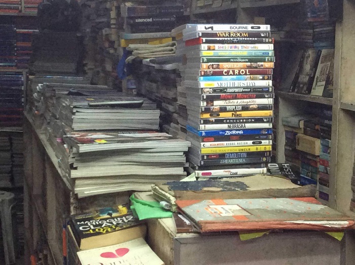 three-l-library-defence-colony-delhi-book-shops KahaJaun
