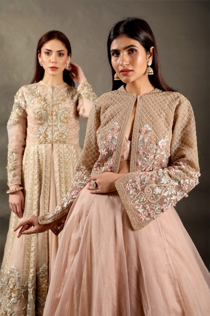 Shop the most glamorous wedding clothes in Shahpur Jat!
